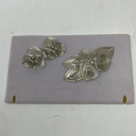 Princess Jewelry Brooch and Earrings Set Vintage 1950’s Original Packaging NEW - Picture 11 of 15